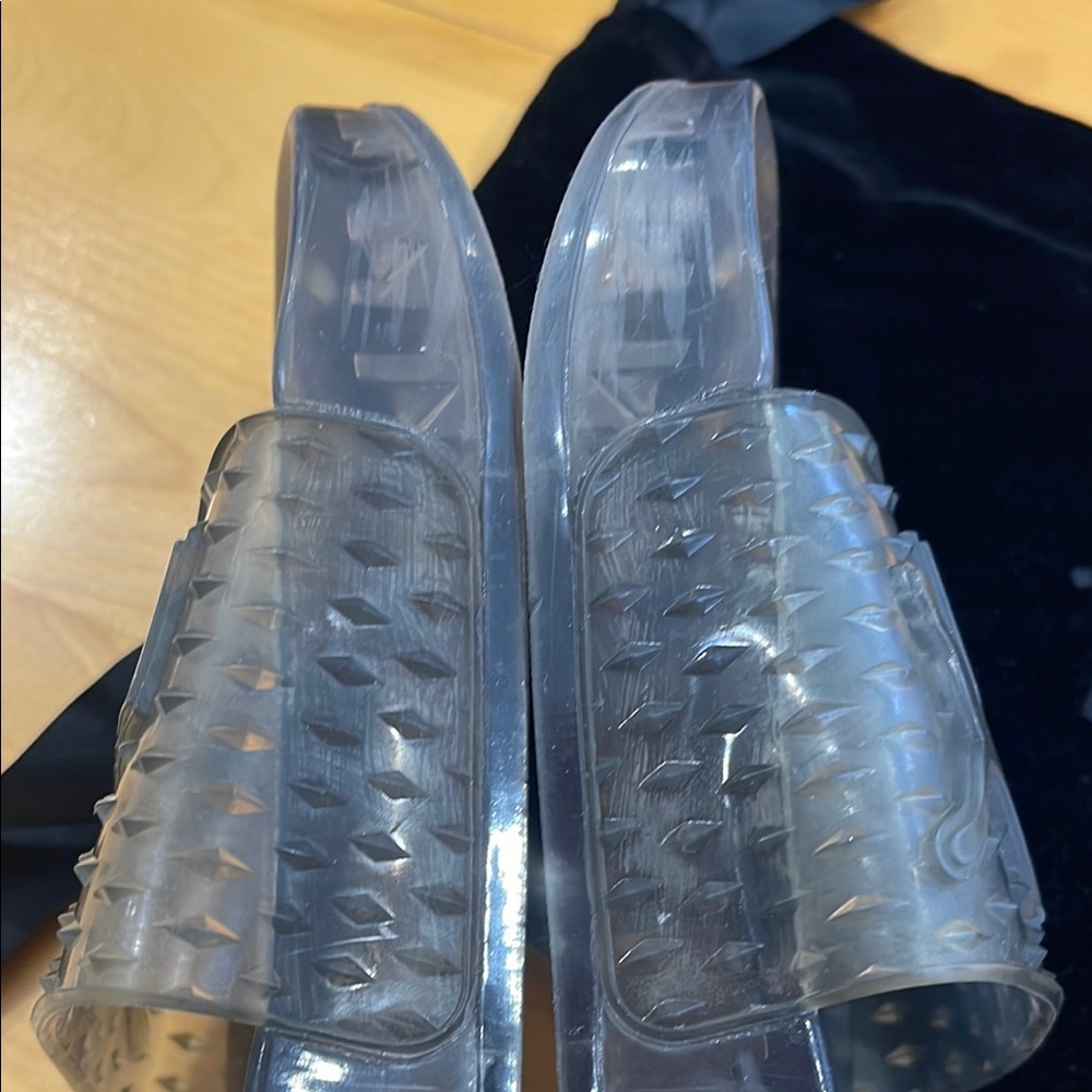 FENTY x Puma Grey Slides (Size 8.5) - Picture 4 of 4